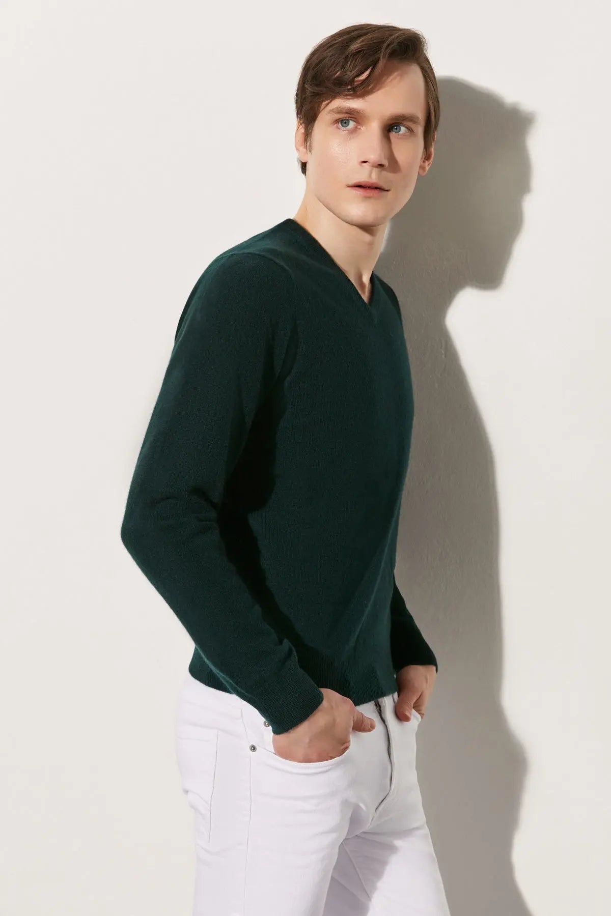 Koyu Yeşil Saf Kaşmir V Yaka Uzun Kollu Vincent Erkek Kazak Silk and Cashmere