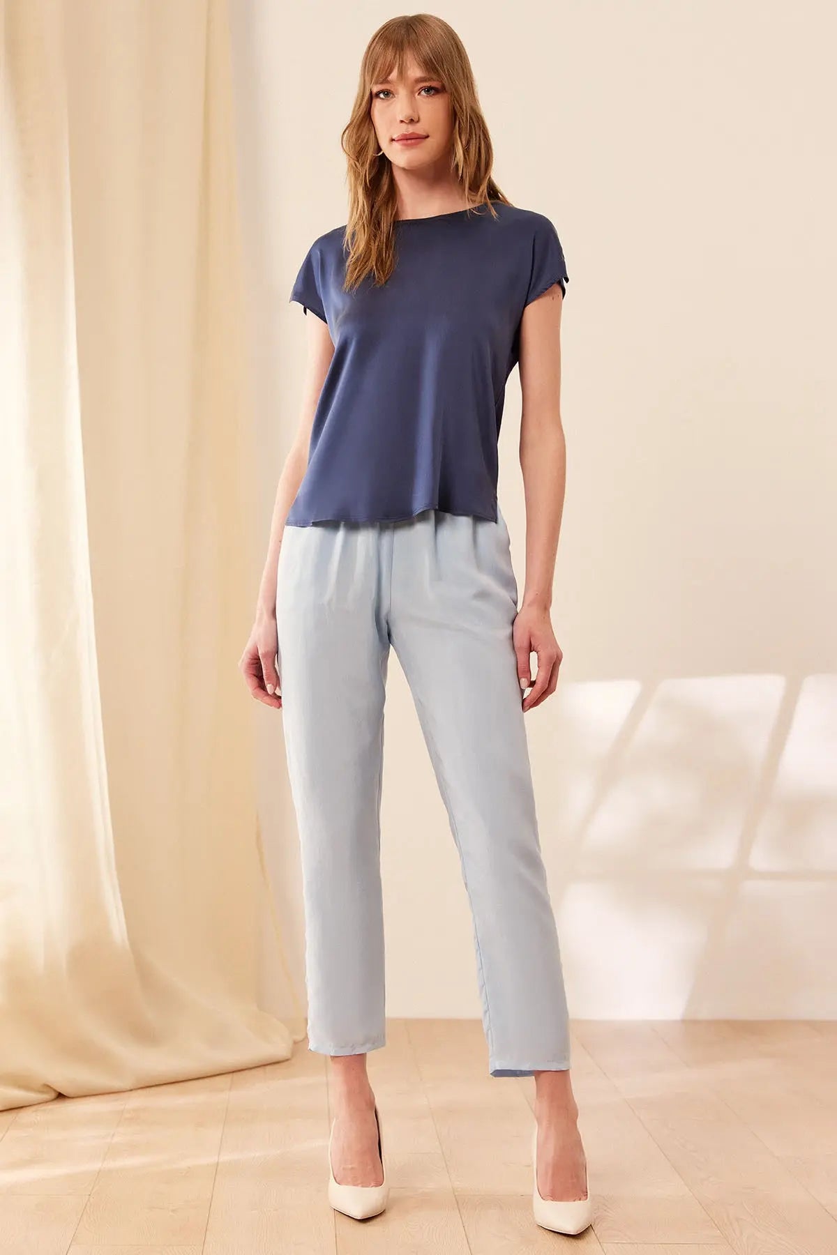 Lacivert İpek Karışımlı Monica Yuvarlak Yaka Kısa Kollu Bluz Silk and Cashmere