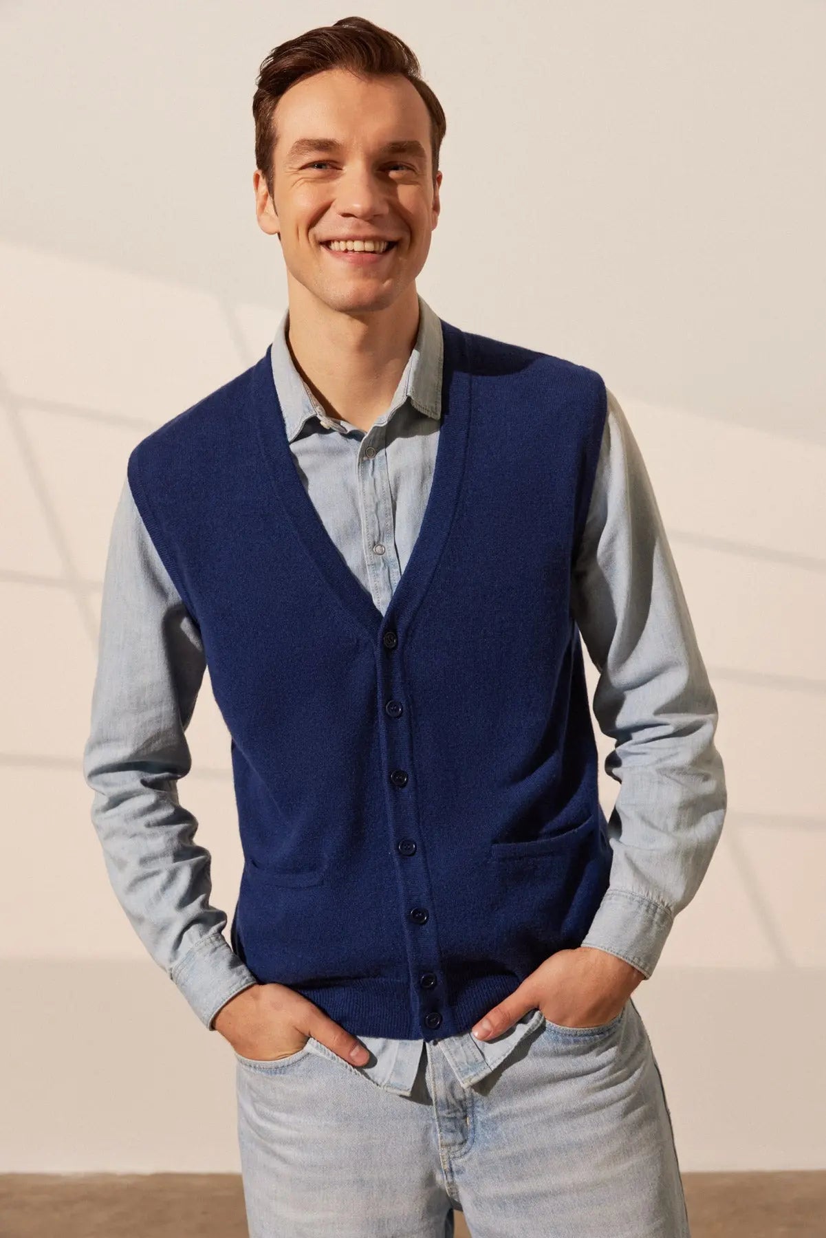 Lacivert Jan Saf Kamir V Yaka Erkek Yelek Silk and Cashmere