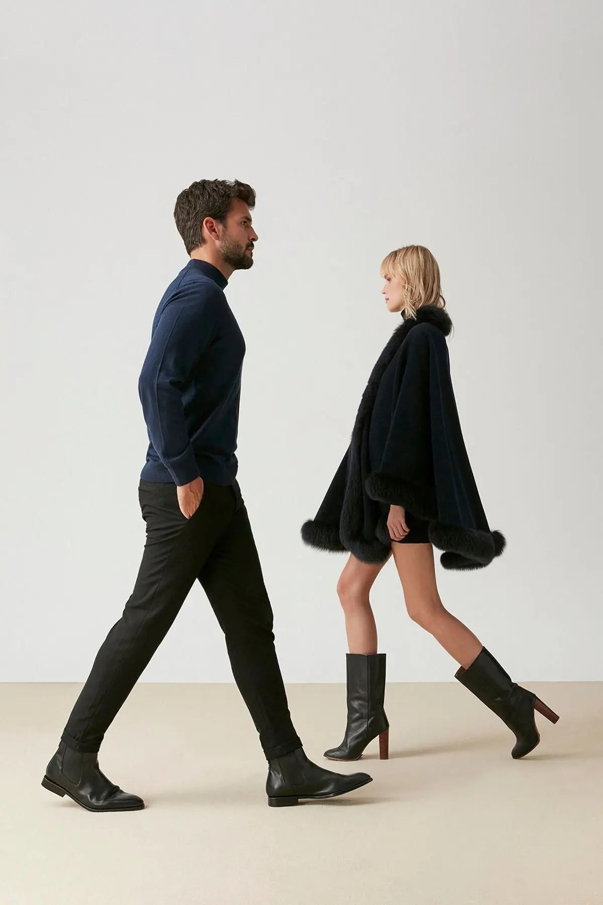 Lacivert Kaşmir Karışımlı Alexis Kürk Detaylı Pelerin Silk and Cashmere