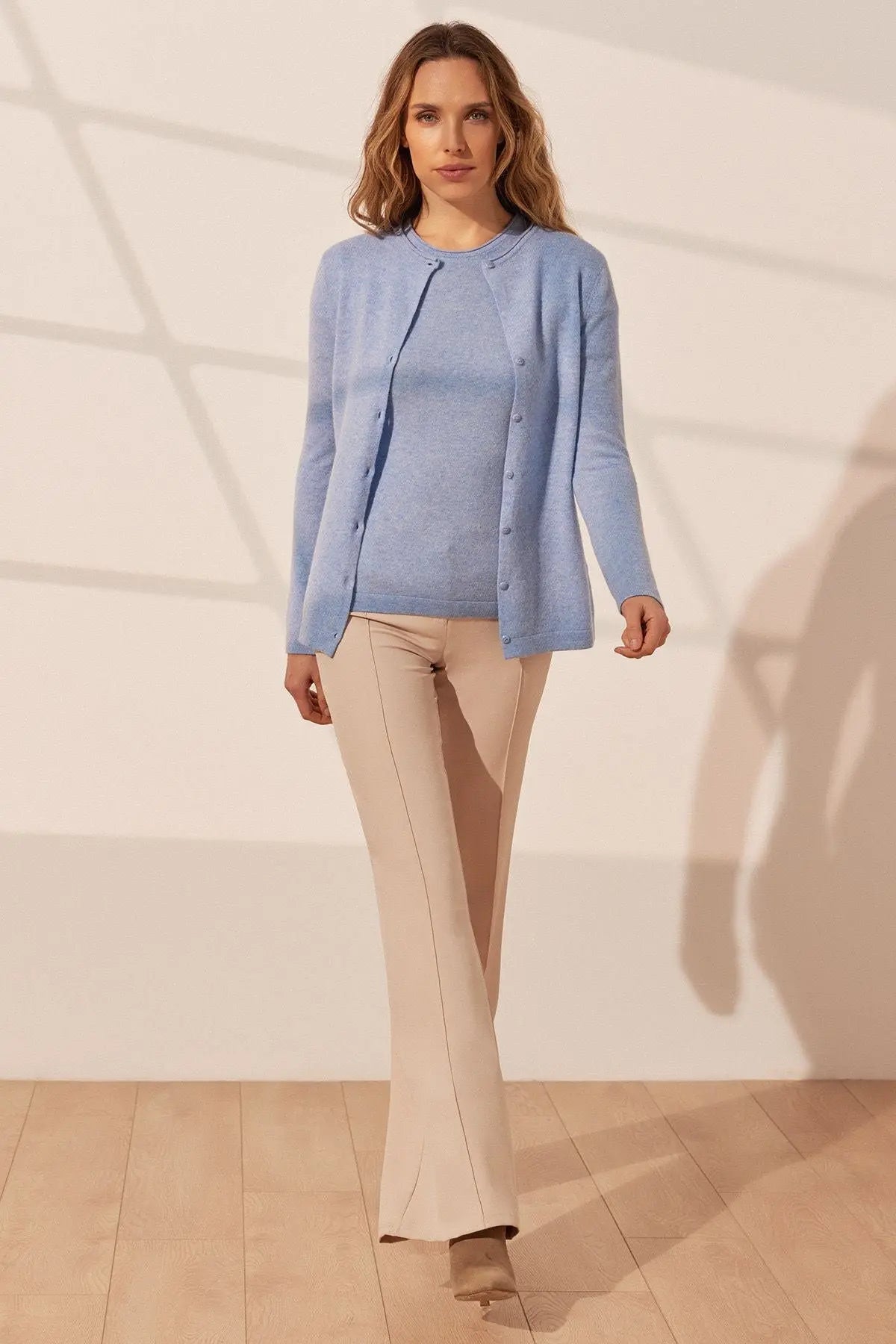 Mavi New Basic Saf Kaşmir Yuvarlak Yaka Uzun Kollu Kadın Hırka Silk and Cashmere