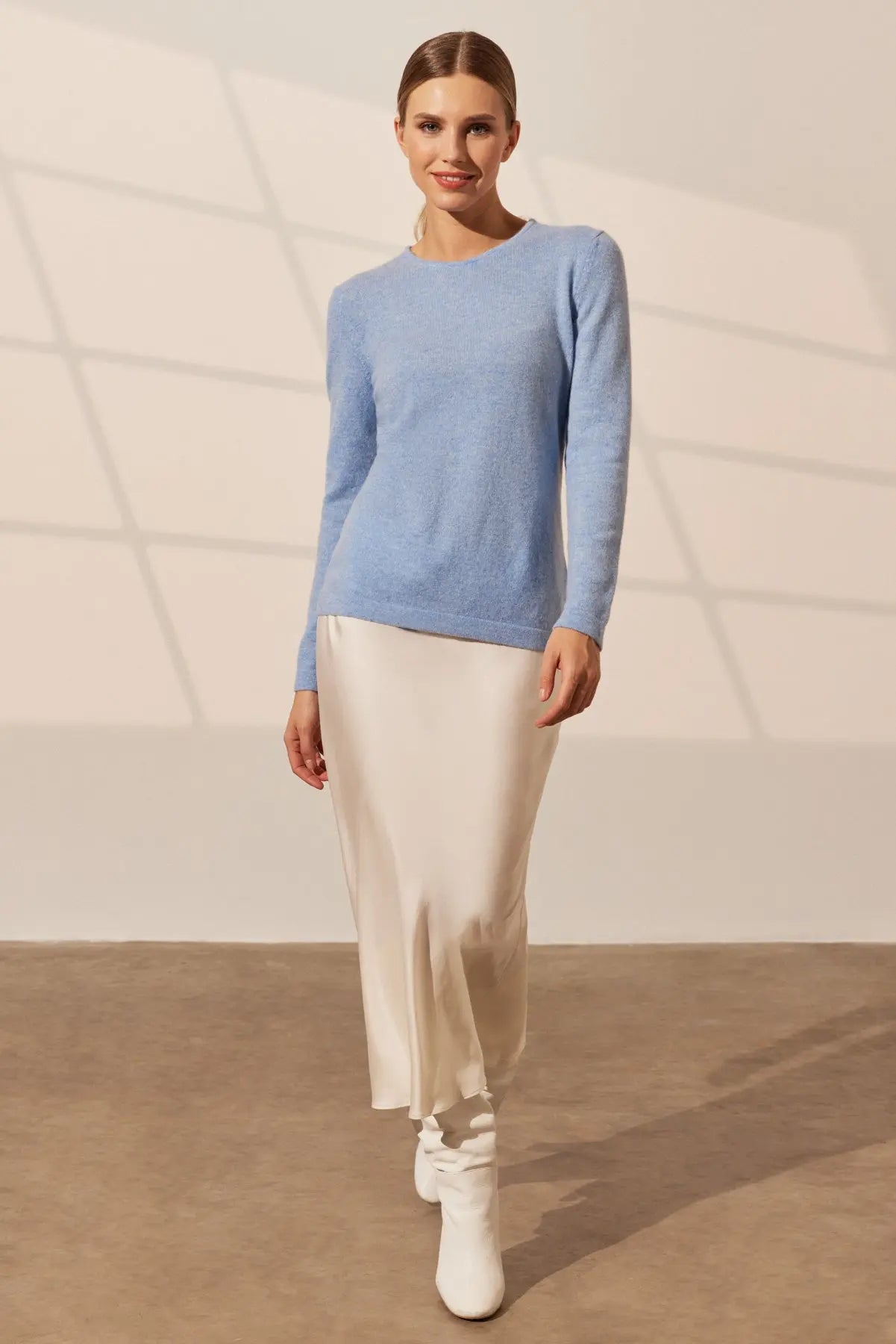 Mavi New Basic Saf Kaşmir Yuvarlak Yaka Uzun Kollu Kadın Kazak Silk and Cashmere