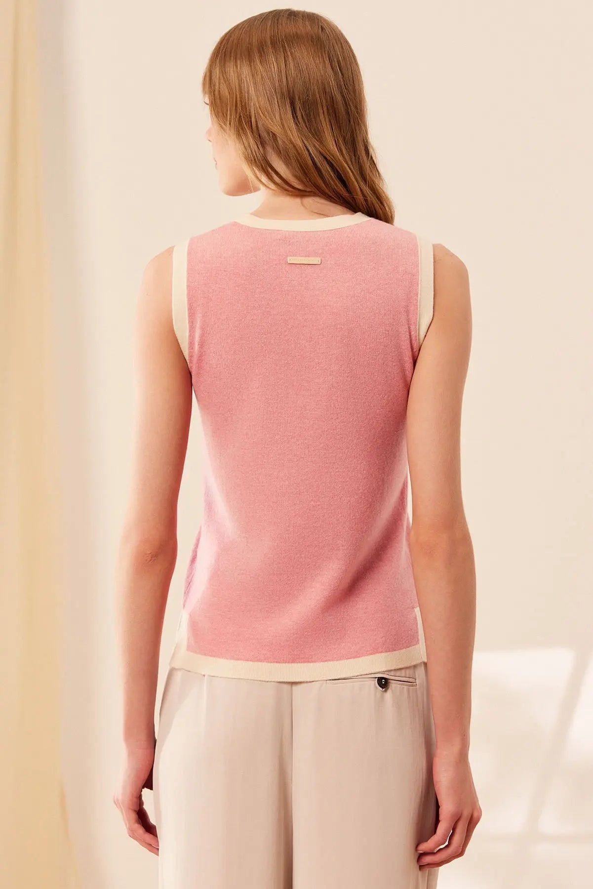 Pembe AHS Merino Yünü Kaşmir Bordür Detaylı Yuvarlak Yaka Kolsuz Kadın Kazak Silk and Cashmere