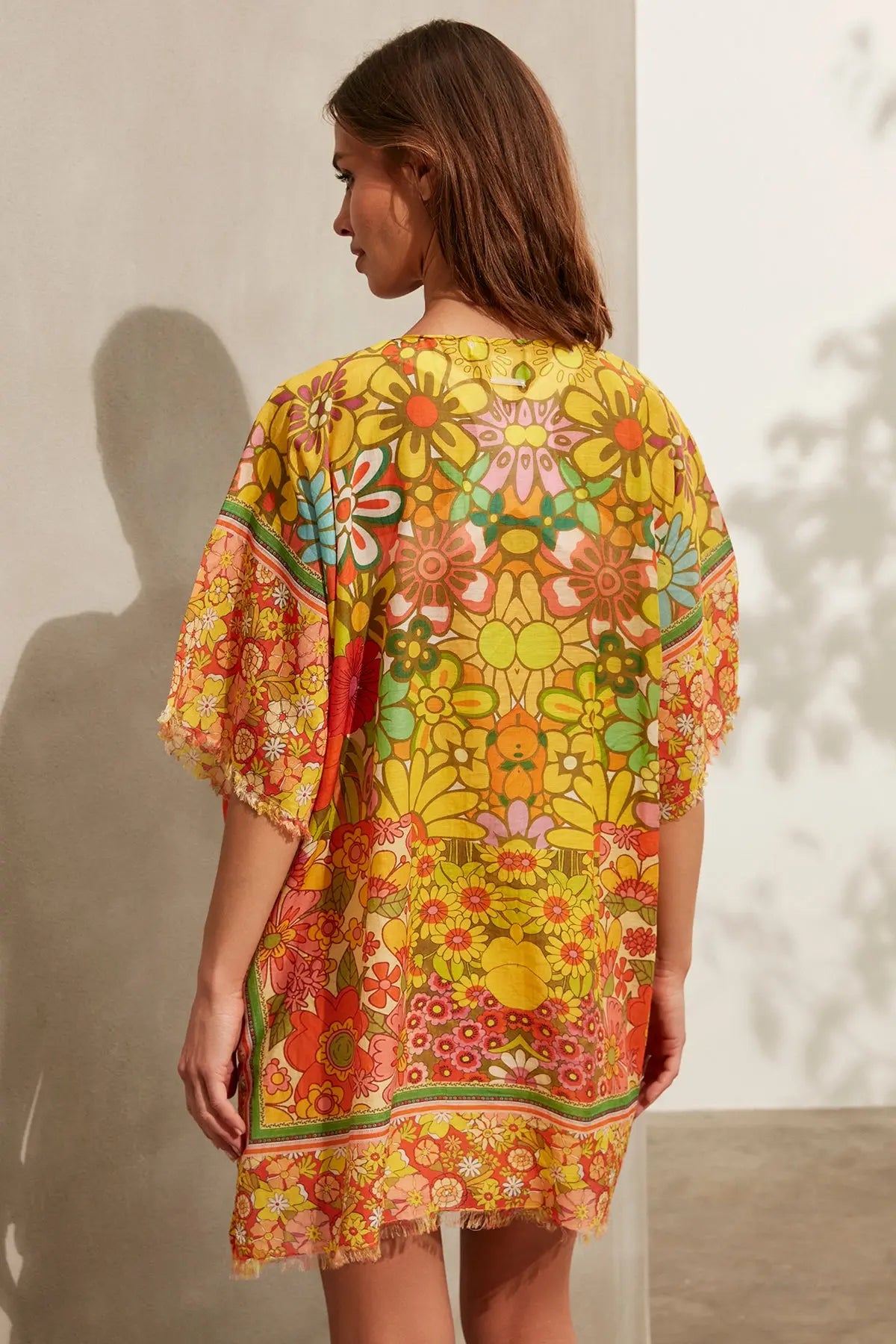 Sarı İpekli Çiçek Desenli Kısa Kimono Silk and Cashmere