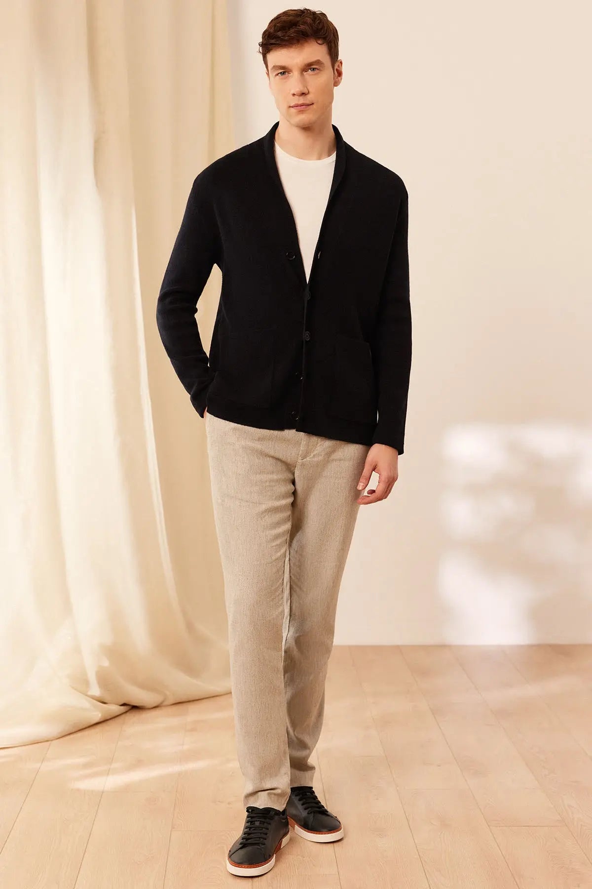 Siyah Fabio Yün V Yaka Triko Uzun Kollu Erkek Hrka Silk and Cashmere