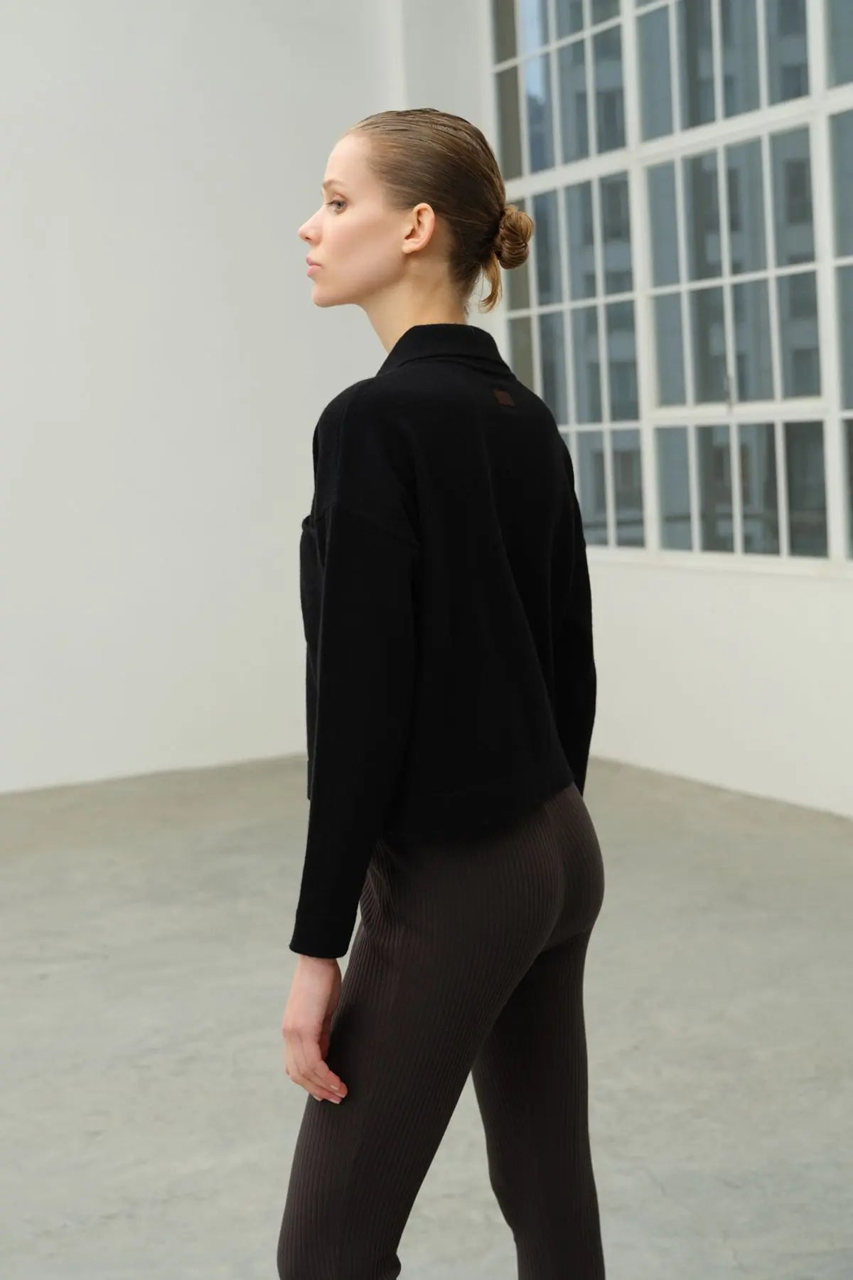 Siyah Geri Dönüştürülmüş Kaşmir ve Merinos Yün Karışımlı Reloved Kadın Gömlek Hırka Silk and Cashmere