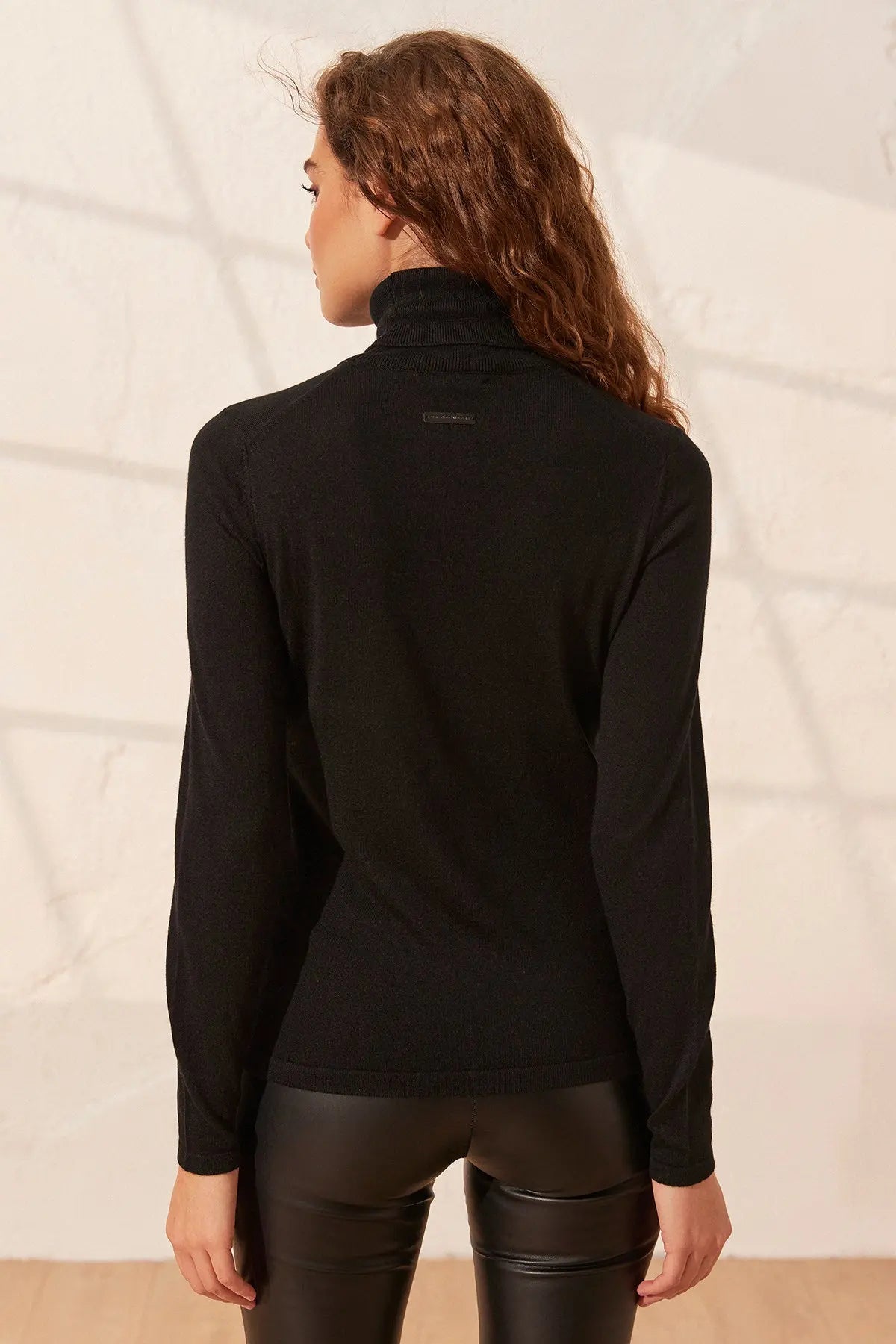 Siyah İpek ve Kaşmir Aleyna Balıkçı Yaka Uzun Kollu Kadın Triko Silk and Cashmere