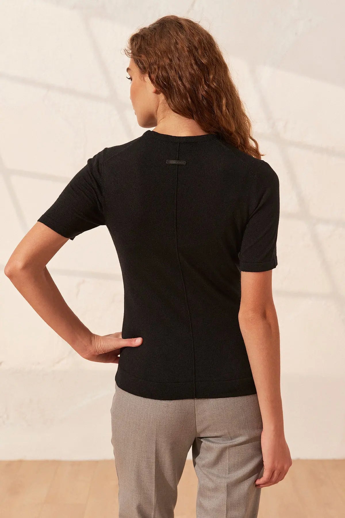 Siyah İpek ve Kaşmir Aleyna Yuvarlak Yaka Kısa Kollu Kadın Triko Silk and Cashmere