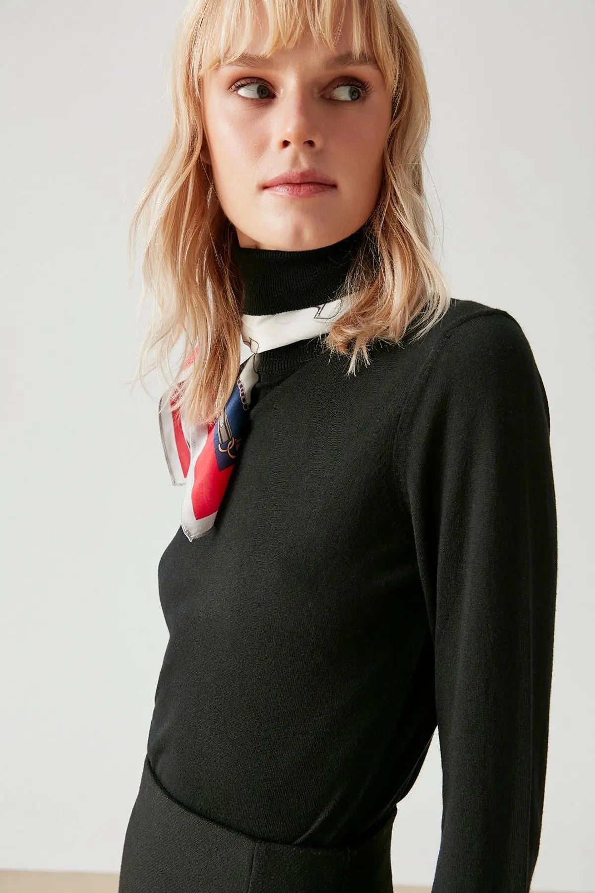 Siyah İpek ve Kaşmir Balıkçı Yaka Uzun Kollu Aleyna Triko Silk and Cashmere