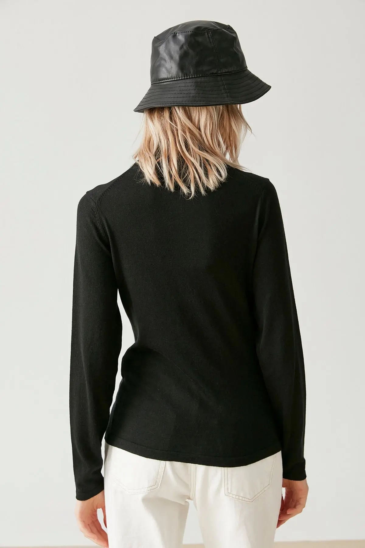 Siyah İpek ve Kaşmir Balıkçı Yaka Uzun Kollu Aleyna Triko Silk and Cashmere