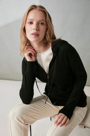 Siyah İpek ve Kaşmir Kapüşonlu Uzun Kollu Aleyna Hırka Silk and Cashmere