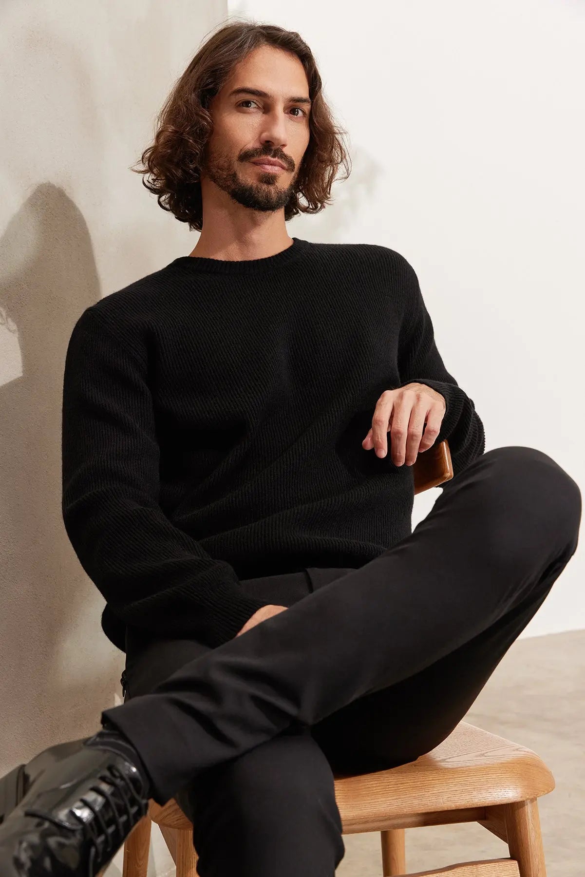 Siyah Kaşmir ve Merino Yünü Karışımlı ReLoved Geri Dönüştürülmüş Selanik Örgü Yuvarlak Yaka Uzun Kollu Erkek Kazak Silk and Cashmere