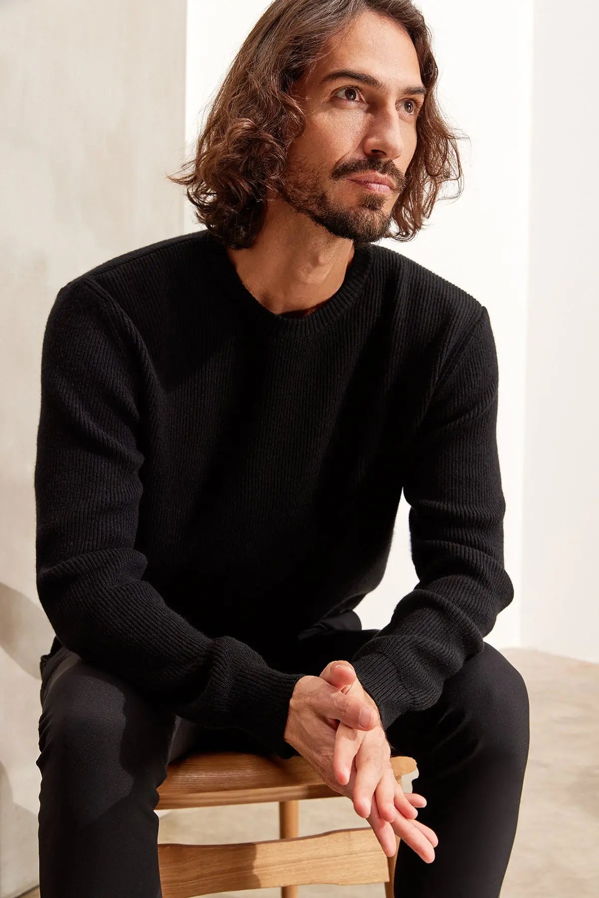 Siyah Kaşmir ve Merino Yünü Karışımlı ReLoved Geri Dönüştürülmüş Selanik Örgü Yuvarlak Yaka Uzun Kollu Erkek Kazak Silk and Cashmere