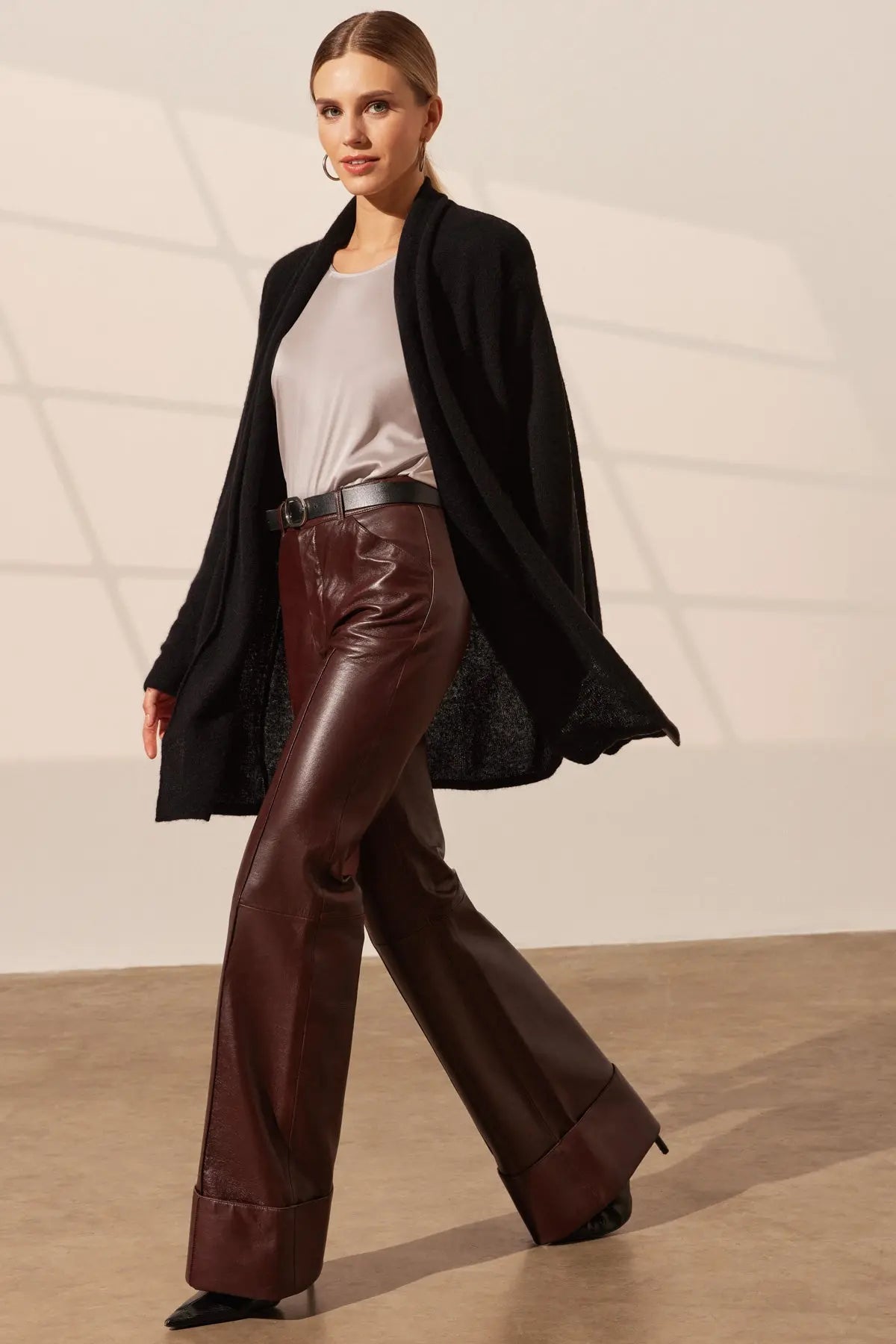 Siyah Kempten Saf Kaşmir Şal Yaka Uzun Kollu Kadın Hırka Silk and Cashmere