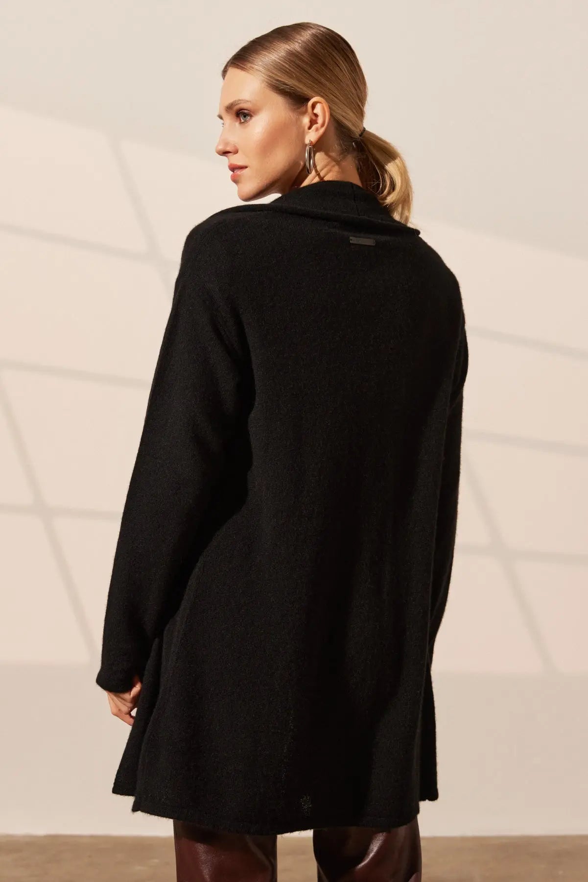 Siyah Kempten Saf Kaşmir Şal Yaka Uzun Kollu Kadın Hırka Silk and Cashmere