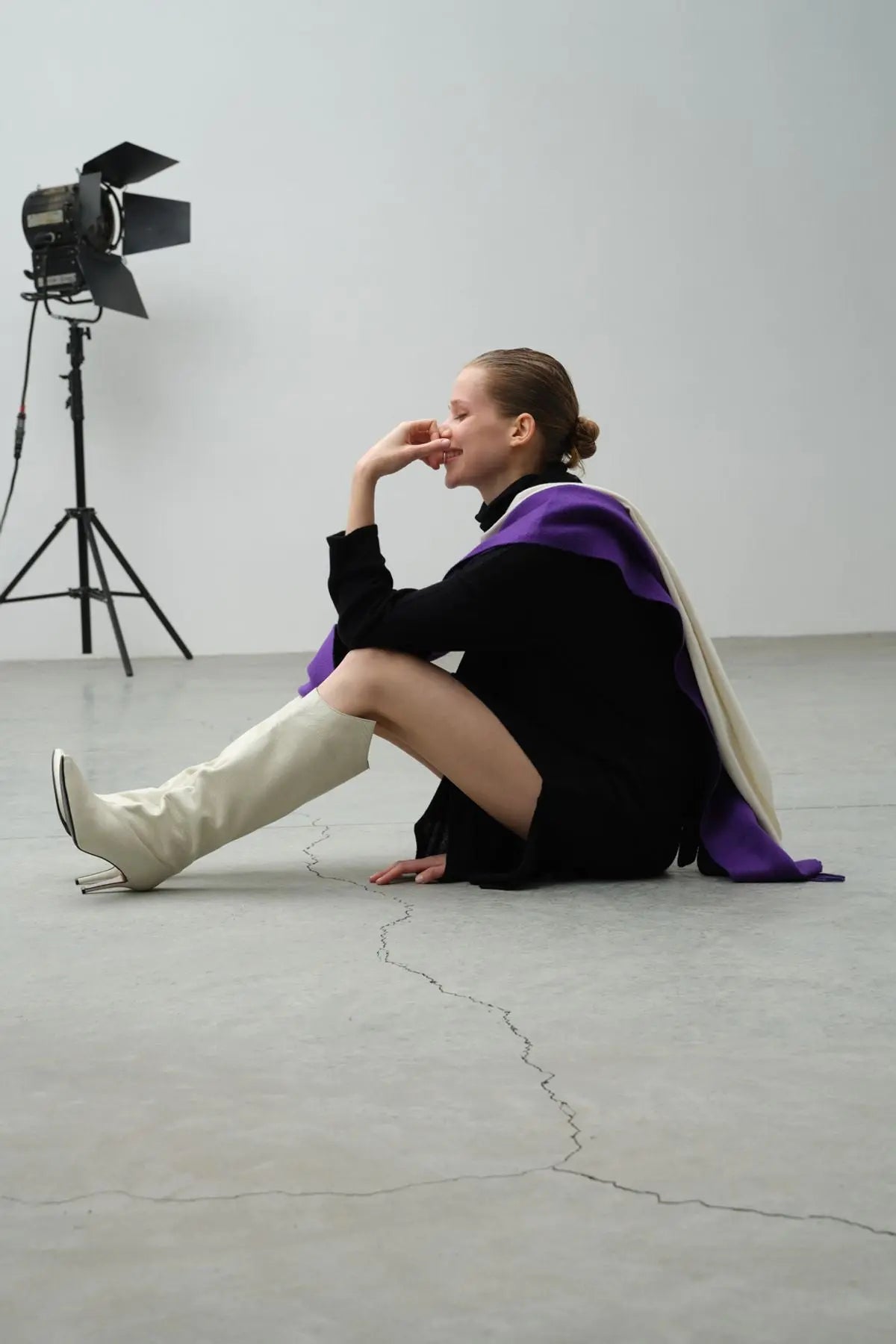 Siyah Saf Kamir Dik Yaka Uzun Kollu Kostir Tunik Silk and Cashmere