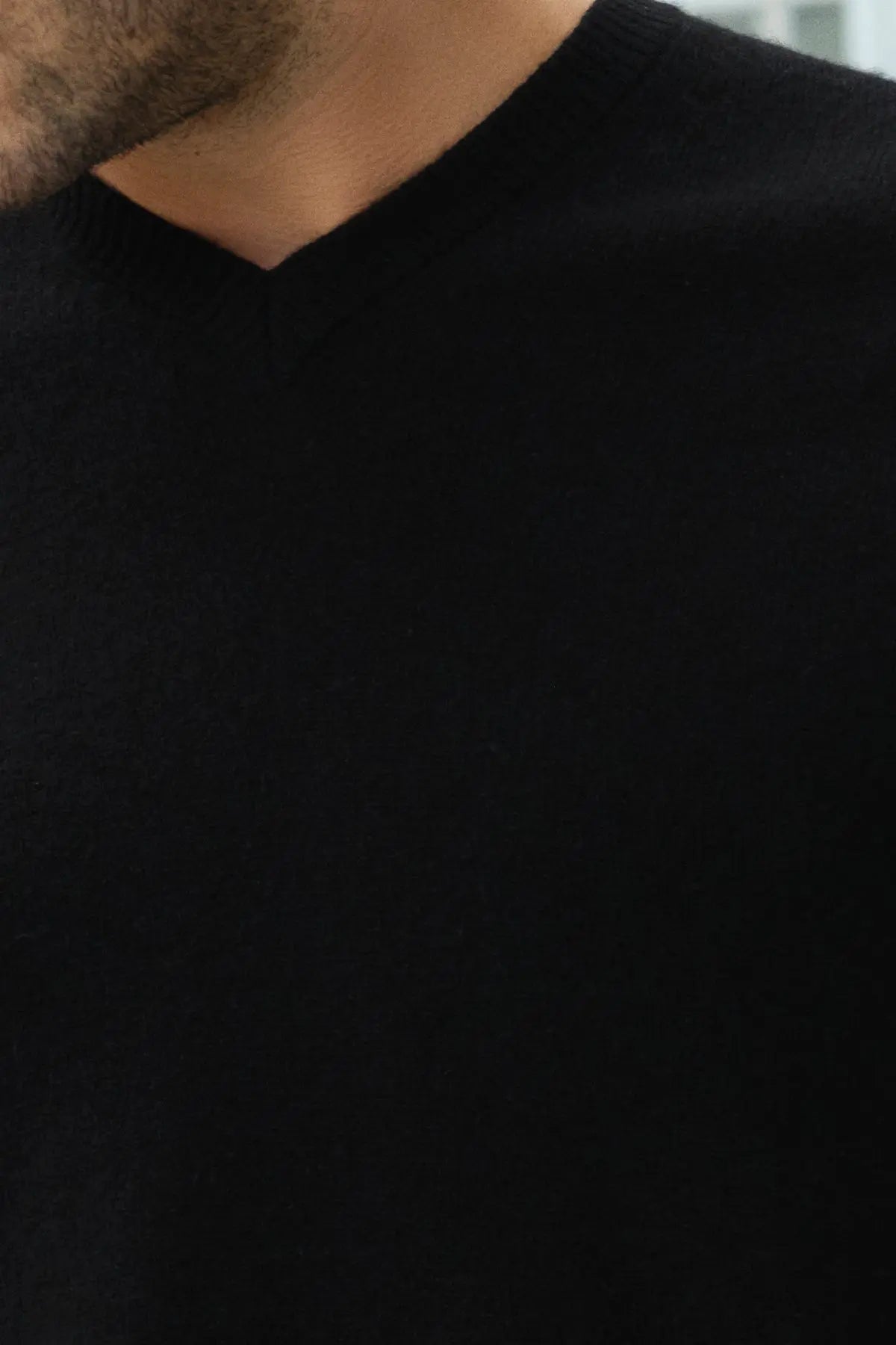 Siyah Saf Kamir V Yaka Uzun Kollu Vincent Erkek Kazak Silk and Cashmere