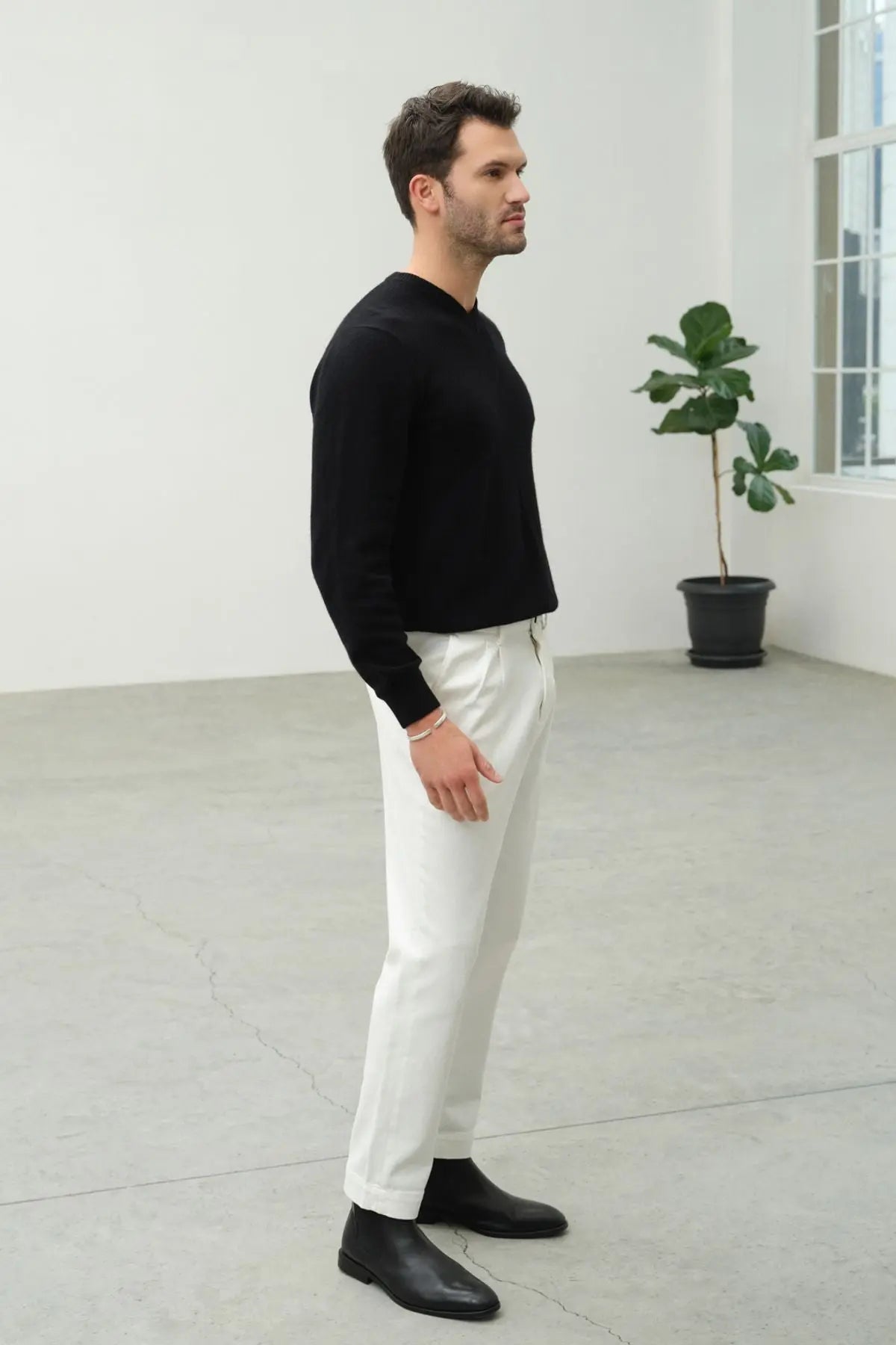 Siyah Saf Kamir V Yaka Uzun Kollu Vincent Erkek Kazak Silk and Cashmere