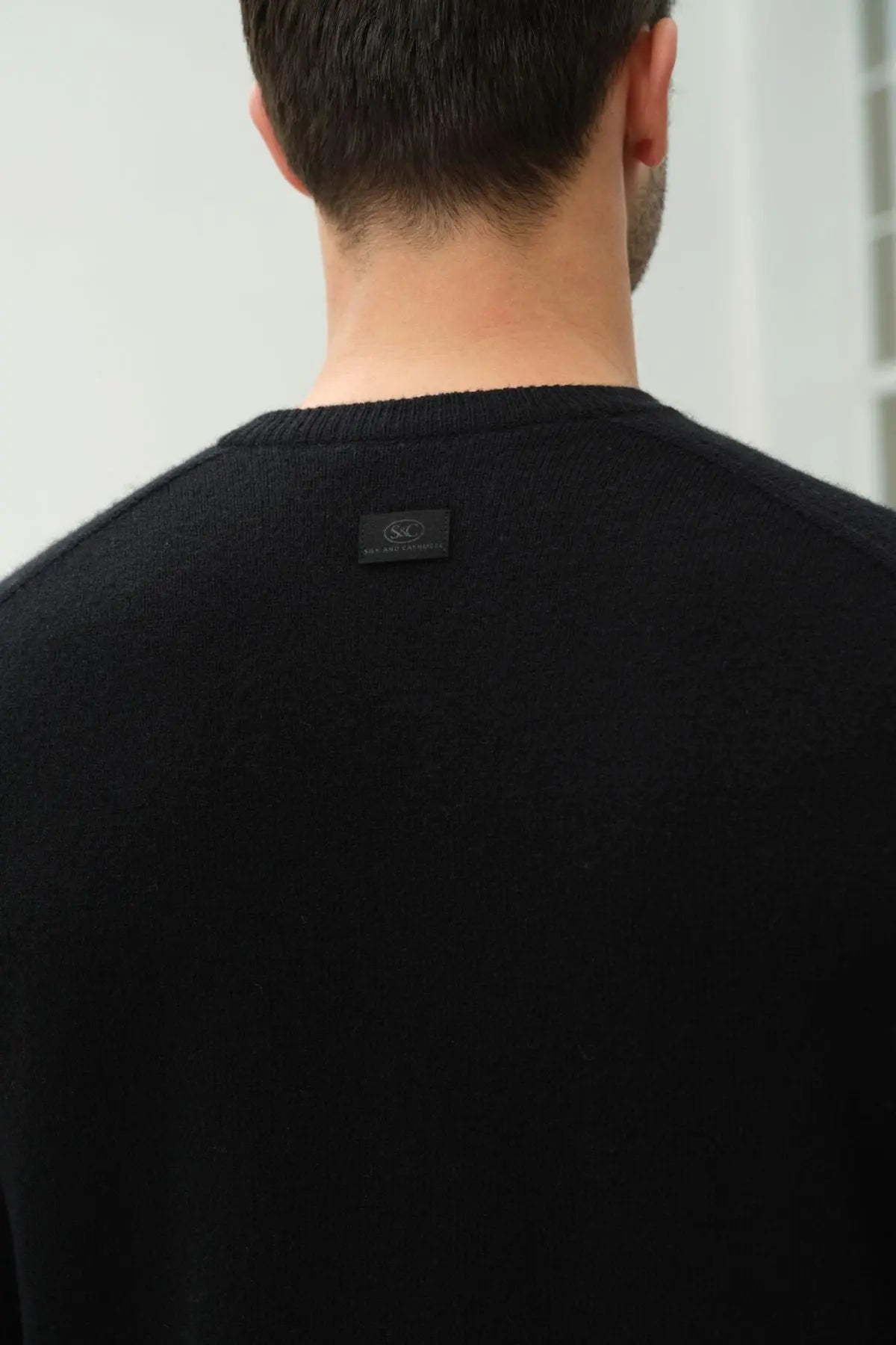 Siyah Saf Kamir V Yaka Uzun Kollu Vincent Erkek Kazak Silk and Cashmere