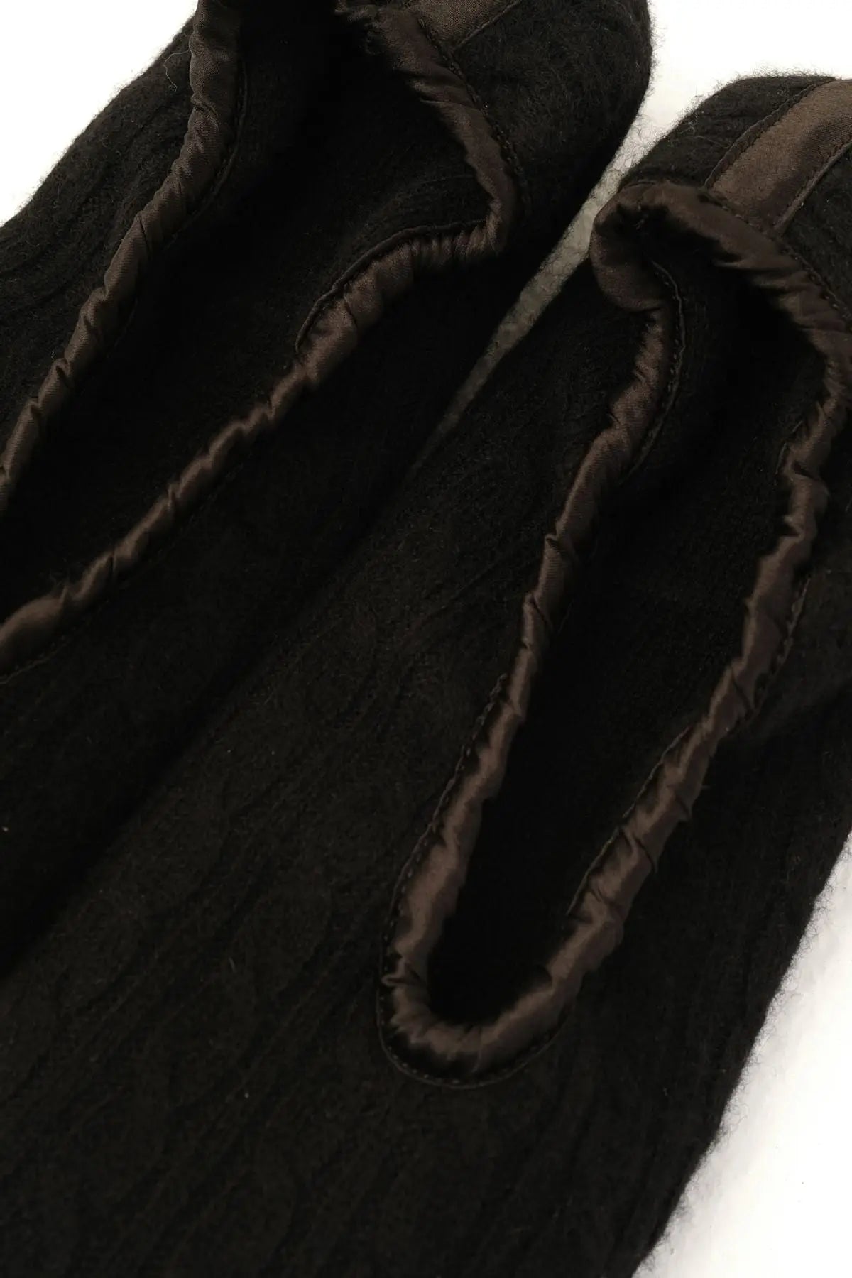 Siyah Saf Kaşmir Saç Örgülü Ev Terliği Silk and Cashmere