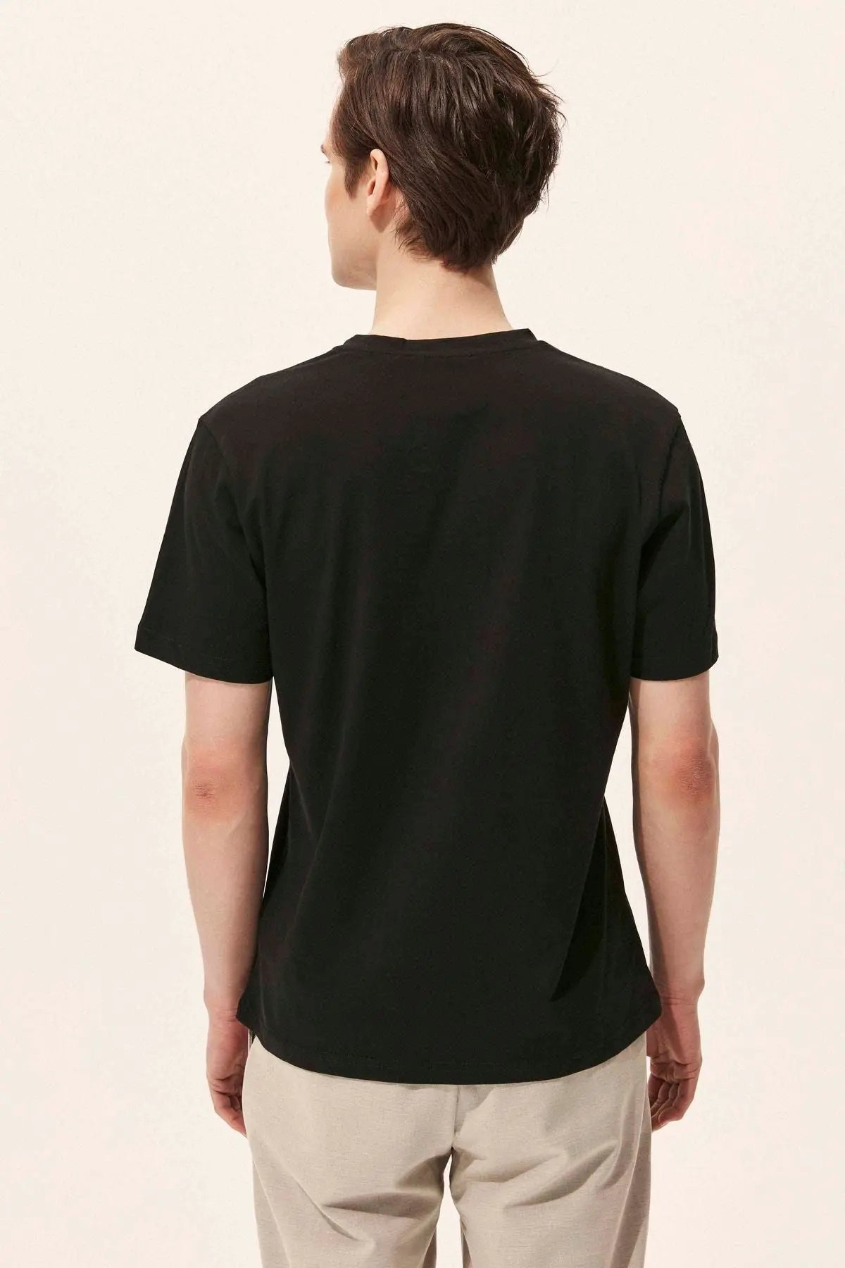 Siyah & More Erkek V Yaka  Kısa Kollu Pamuk Tişört Silk and Cashmere