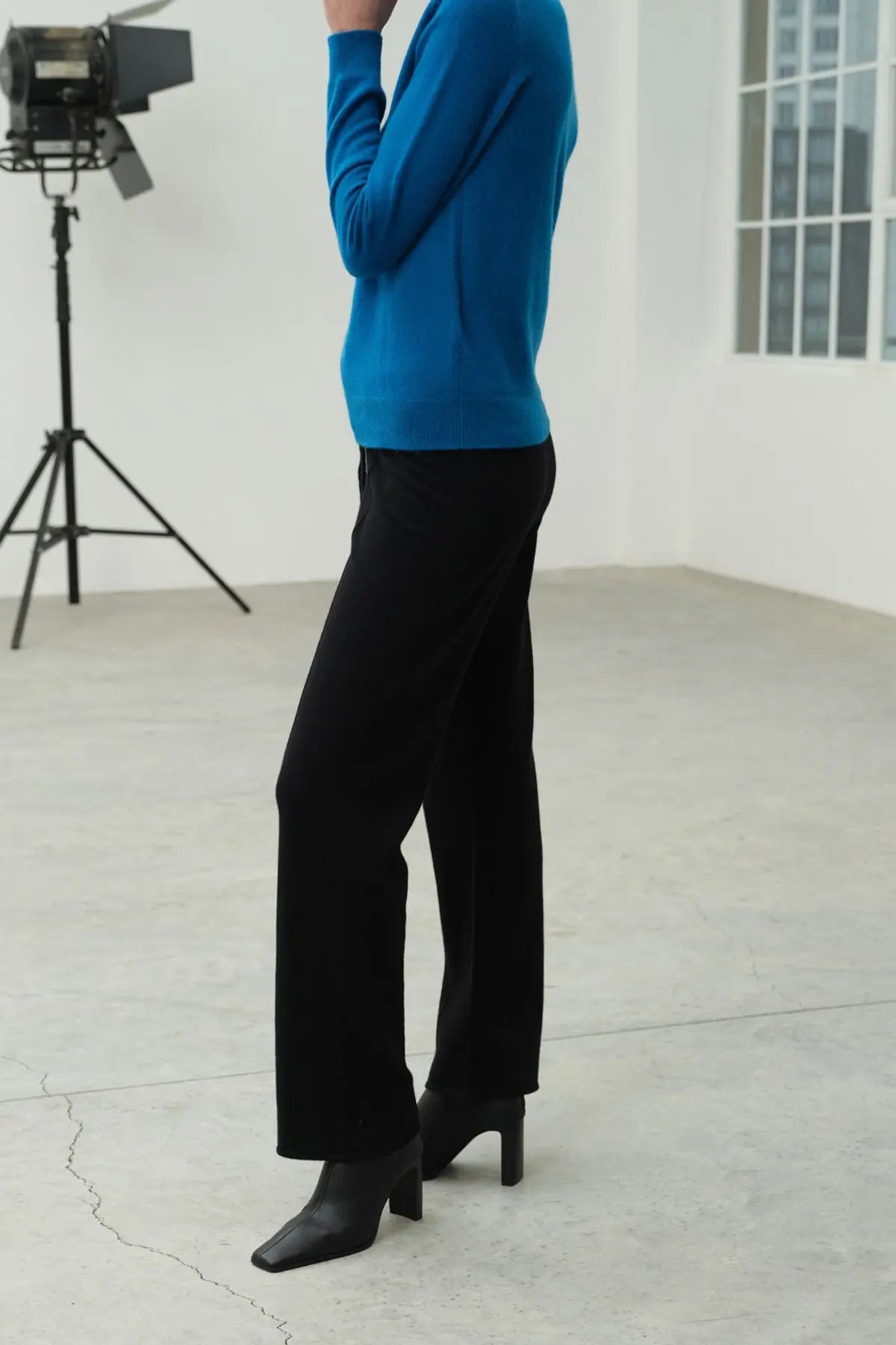 Tavuskusu Saf Kamir Veronique Yuvarlak Yaka Uzun Kollu Kazak Silk and Cashmere