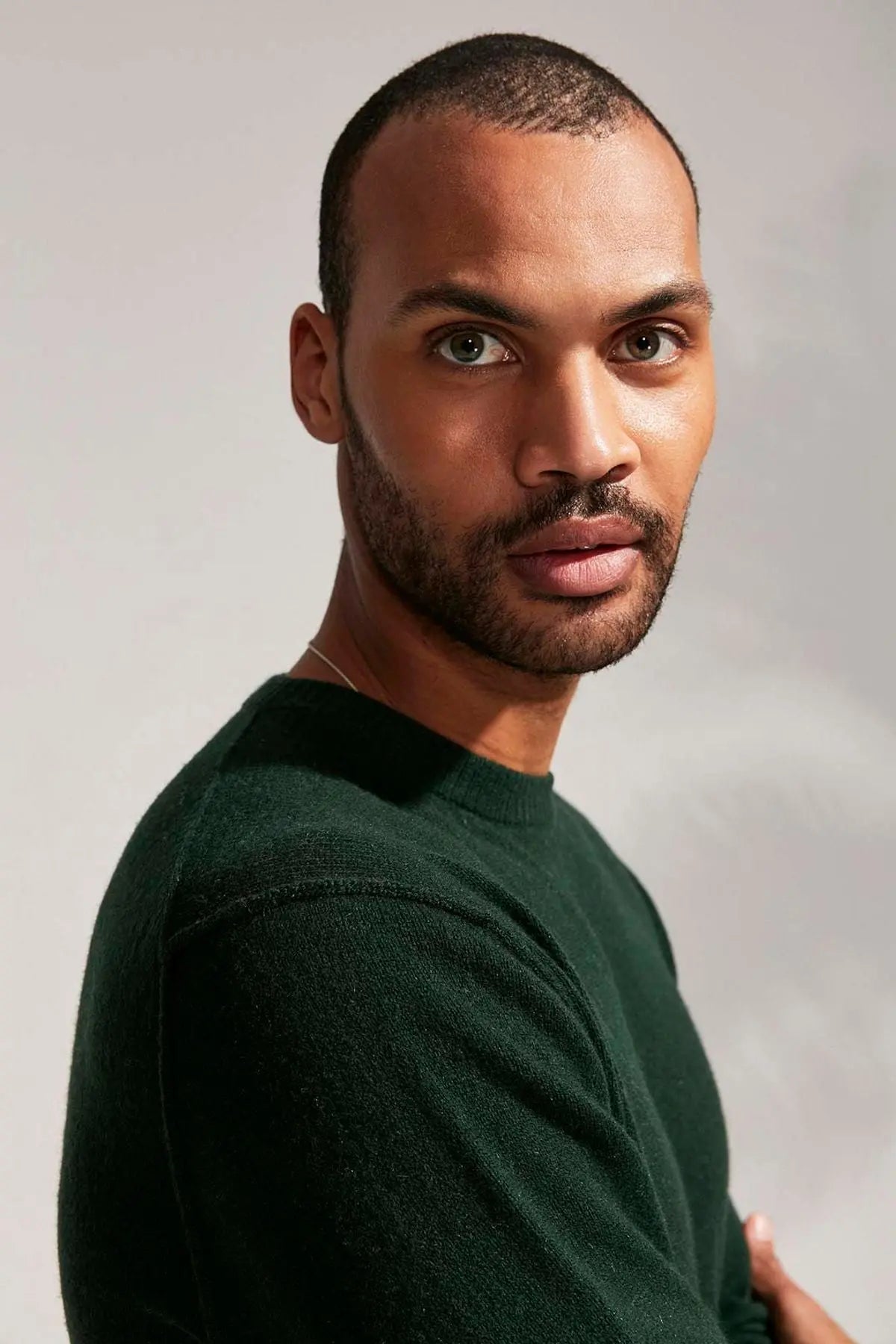 Yeşil Kaşmir ve Avustralya Yünü Erson Ters Dikiş Detaylı Yuvarlak Yaka Uzun Kollu Erkek Kazak Silk and Cashmere